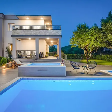 Holiday home Dali Sicane