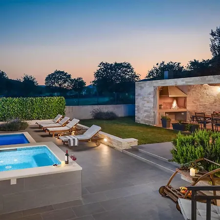 Holiday home Dali *